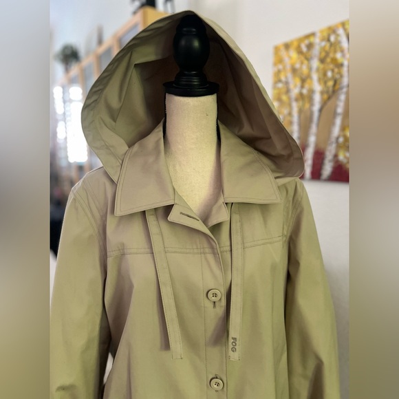 London Fog - 80s vintage classic long waterproof beige coat from UK - Picture 2 of 10